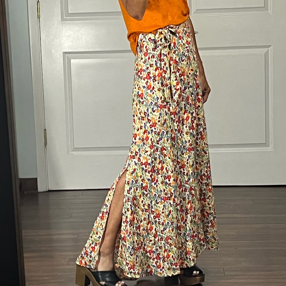 Tahari Floral viscose maxi dress - Picture 2 of 12